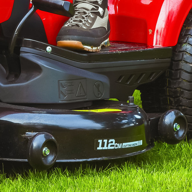 Cobra LT112HR2L Lawn Tractor with V-Twin Engine