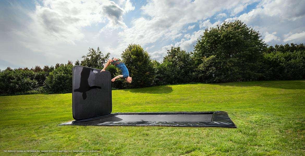 BERG ULTIM ELITE FLATGROUND 500 GREY + AEROWALL 2X2 BLK&GRY Berg