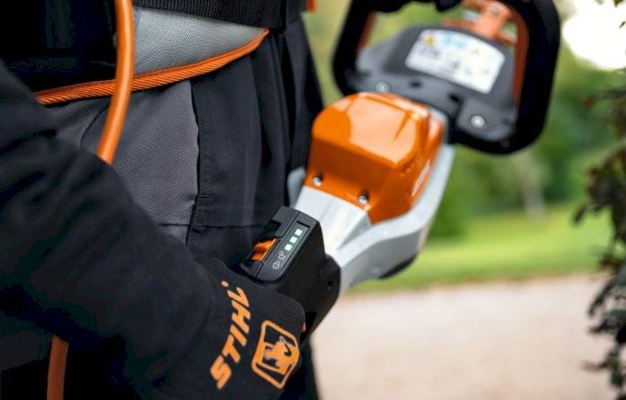 STIHL HSA 130 R- 24" & 30" Hedge Trimmer (body only) Stihl