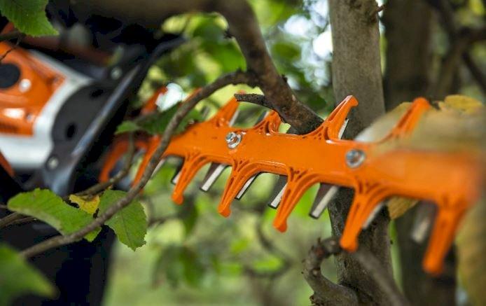 STIHL HSA 130 R-  24" & 30" Hedge Trimmer (body only) Stihl