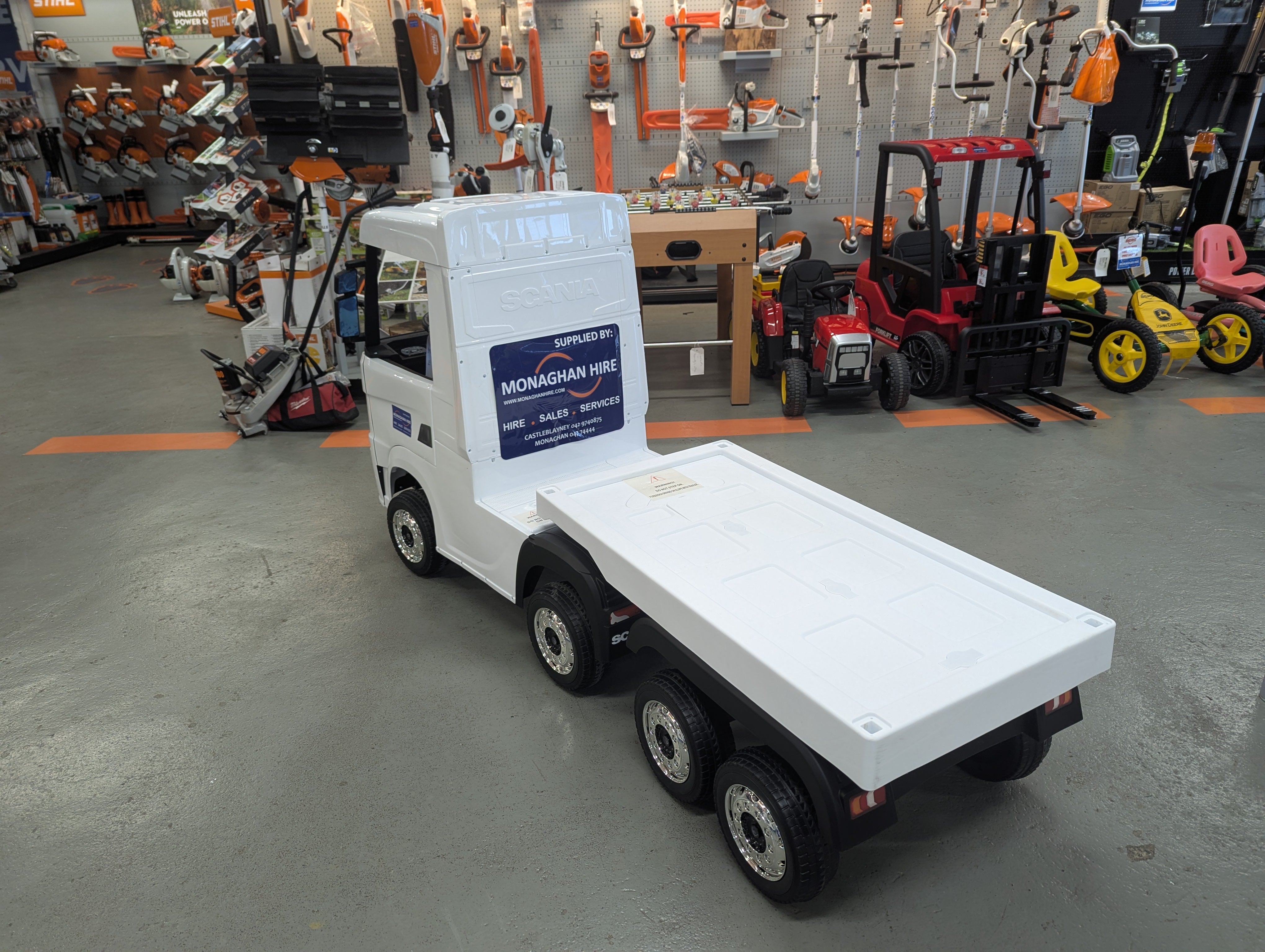 Official Scania 24V Ride-On Truck & Trailer