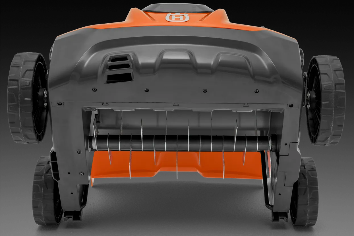 Husqvarna S 138i Battery Powered Scarifier