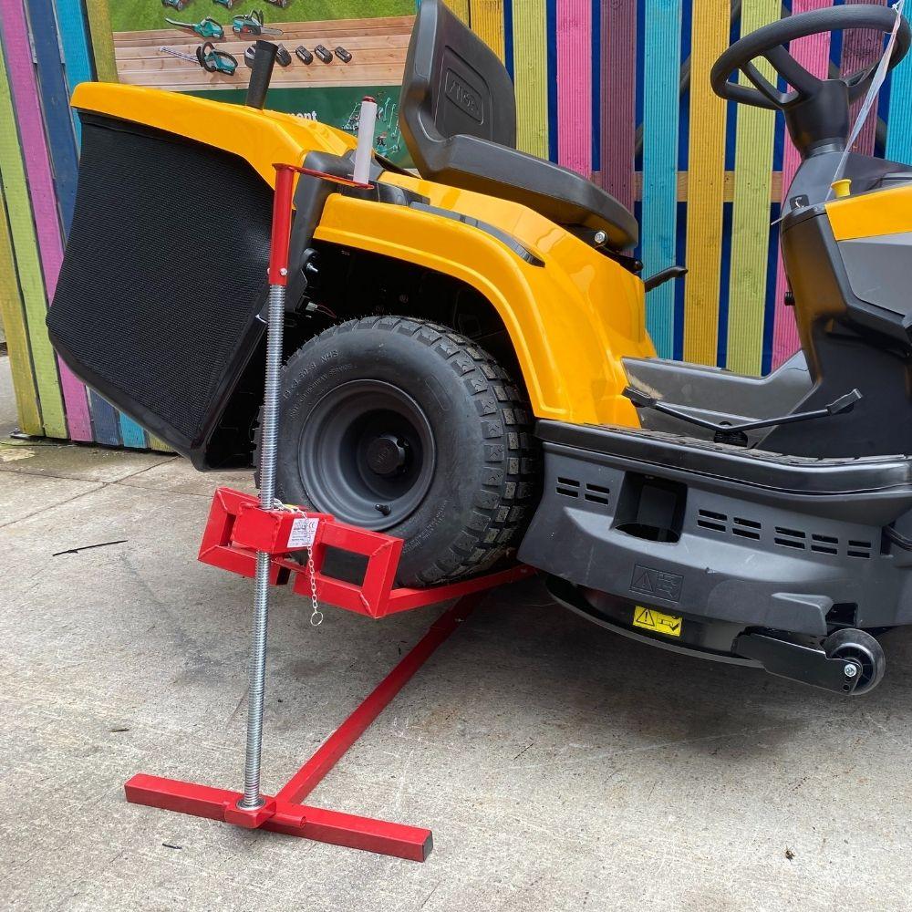 Rocwood Ride On Mower Lift | 400KG Monaghan Hire