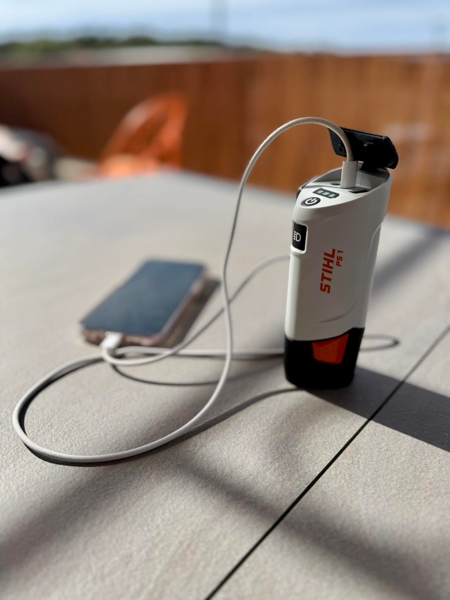STIHL PS1 Power Bank & Charger