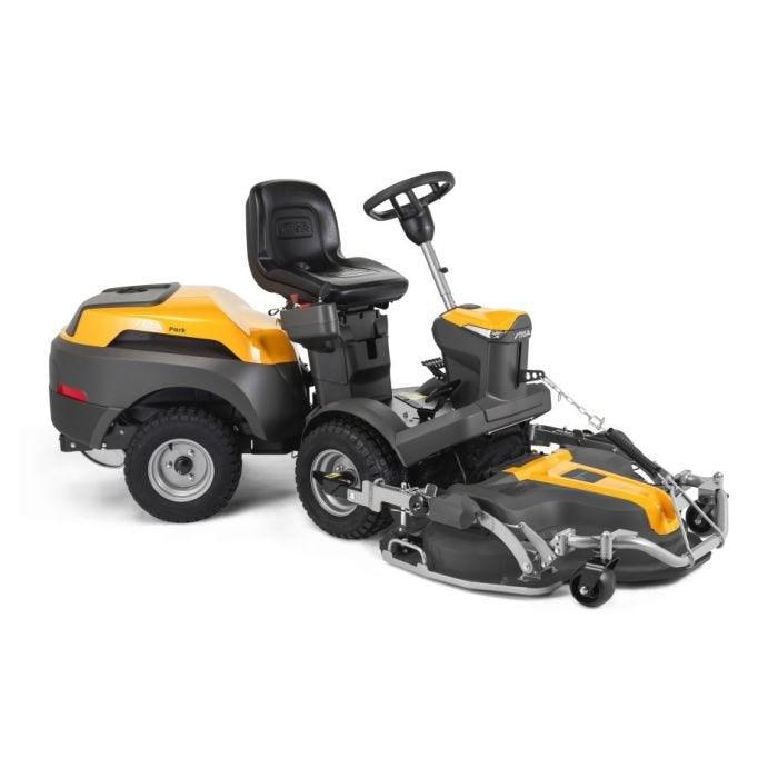 STIGA PARK 700 WX 4WD Ride on Mower c/w 110CM EL COMBI DECK Stiga