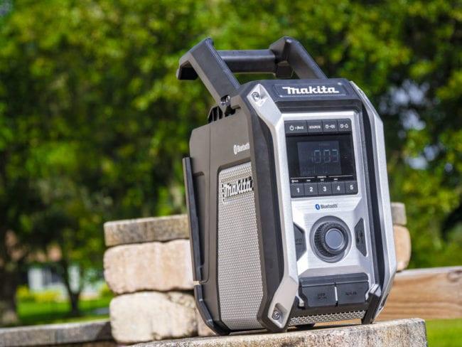 Makita IP65 DAB/DAB+ Job Site Radio White 240V & Li-ion Bare Unit MR002GZ01 Monaghan Hire