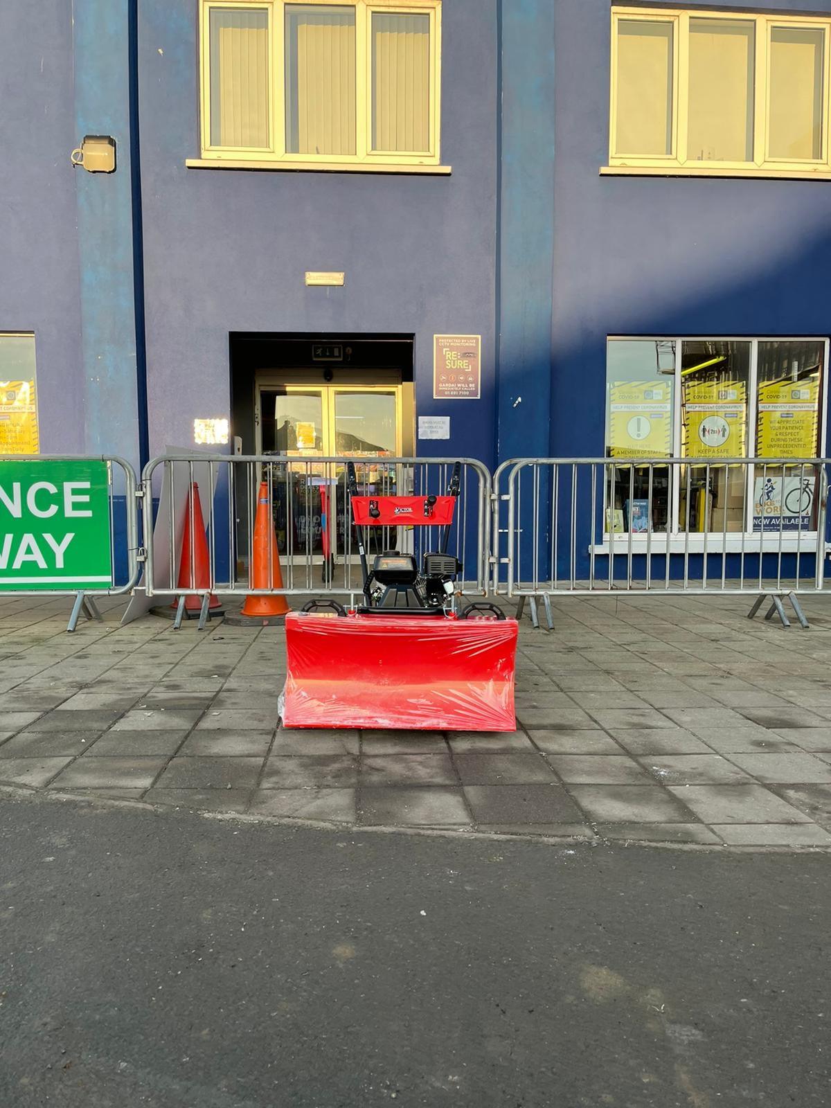 VICTOR VSW800 SWEEPER 80CM PETROL 196cc ENGINE Monaghan Hire
