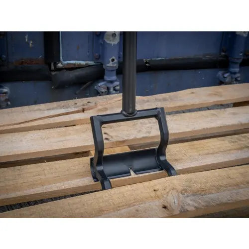 Roughneck Gorilla Pallet Buster 1.10m (43in)