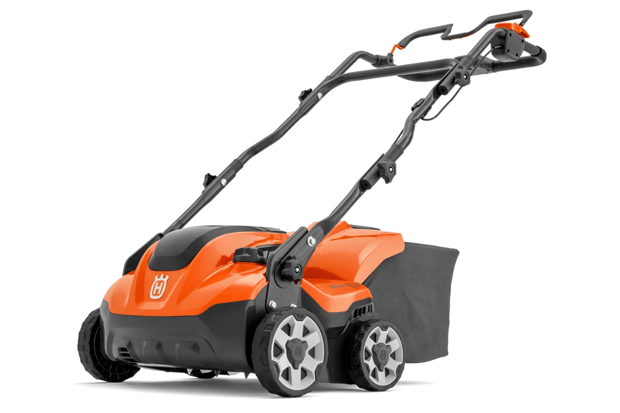 Husqvarna S 138i Battery Powered Scarifier