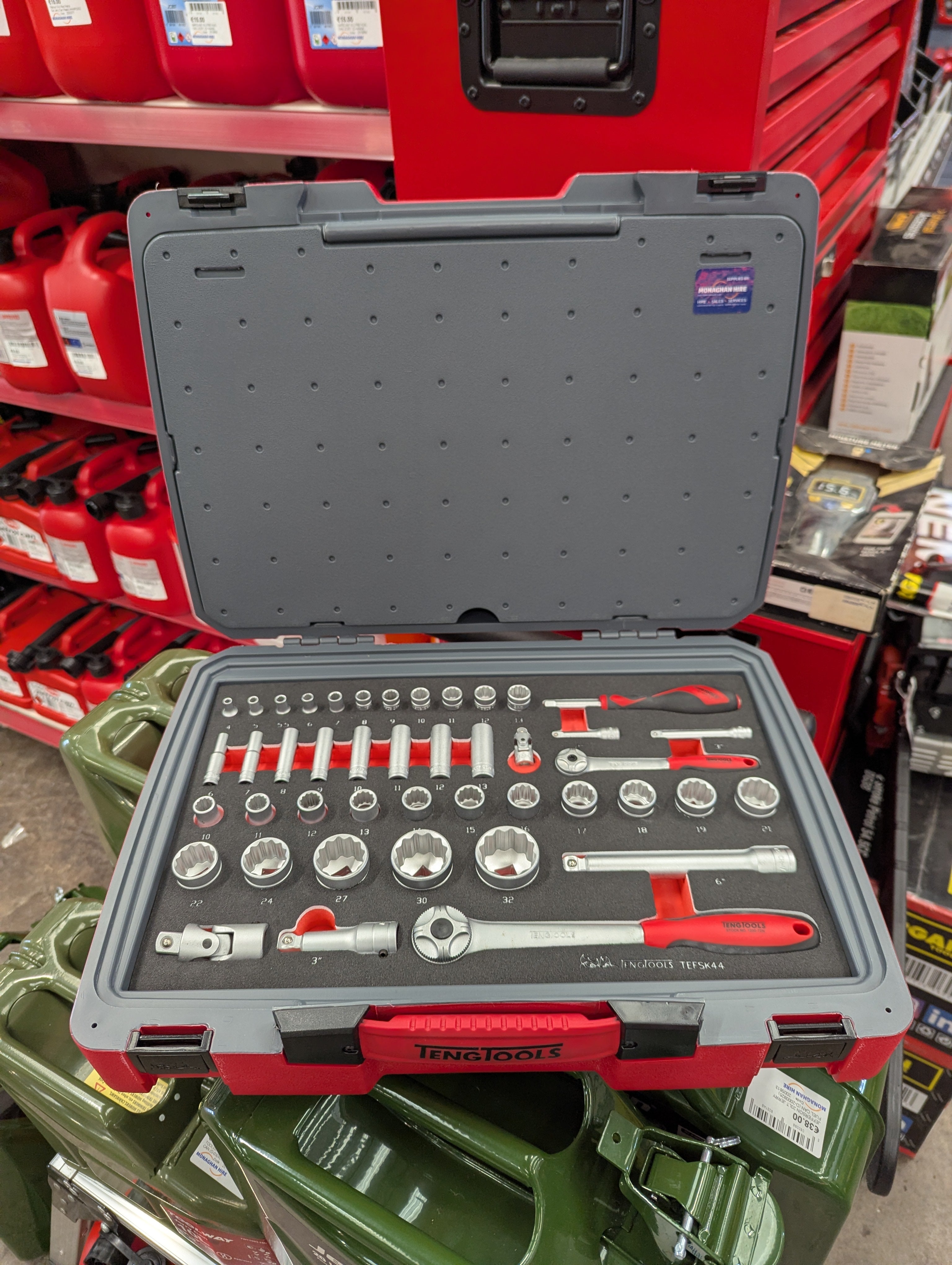 Teng Tools Socket Set 1/4in and 1/2in drive 44pcs TEFSK44 with hard case